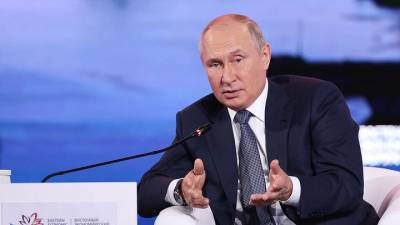 Путин призвал не торопиться с признанием «Талибана»*