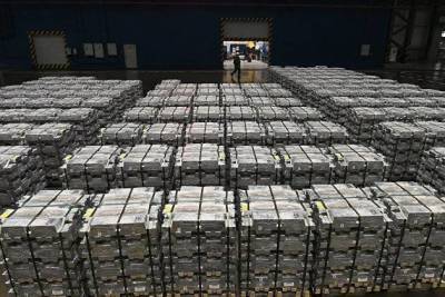 Стоимость алюминия превысила $3,2 тысячи за тонну впервые с 2008 года