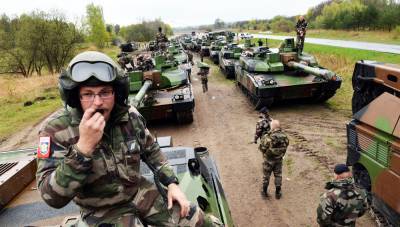 Daily Express: армия ЕС снова в деле. Брюссель решил отправить военных к путинским границами