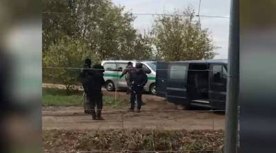 ГПК: польские силовики доставили большую группу беженцев к границе