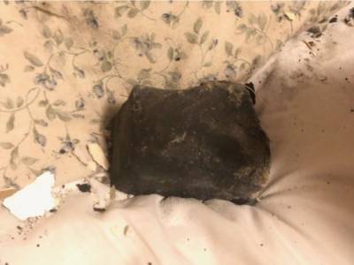 Метеорит упал на постель женщины в Канаде