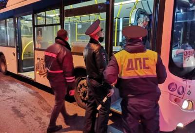 В Сосновом Бору проконтролировали выпуск автобусов на линию