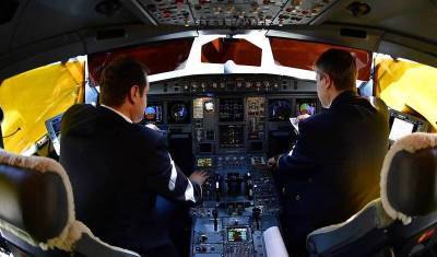 За причастность к экстремизму пилоты и бортпроводники лишатся работы