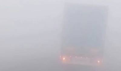 На трассе Тюмень – Омск резко упала видимость из-за дыма от пожаров