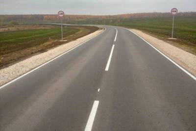 В Михайловском районе отремонтировали 19 км дороги