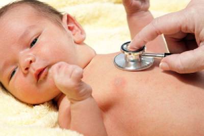 Главный педиатр Азербайджана назвал основной симптом COVID-19 у детей грудного возраста