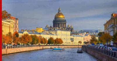 Петербург стал вторым по популярности городом России у туристов на ноябрьские праздники