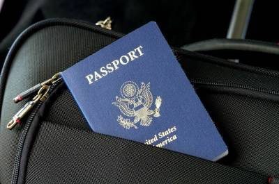 Иностранный паспорт при работе на судах и госслужбе предлагают не сдавать в МВД