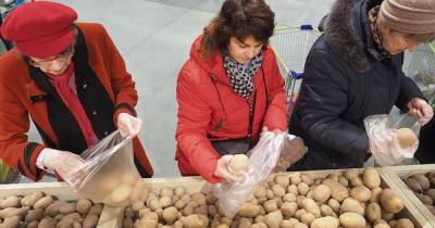 Москвичам назвали минимальную цену на картофель