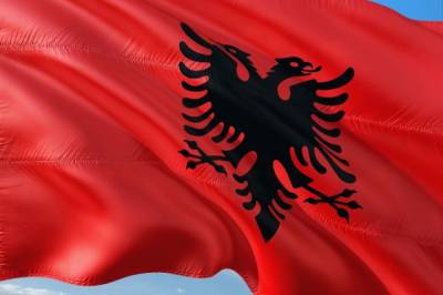 Тела четырех туристов из РФ нашли в отеле в Албании – СМИ