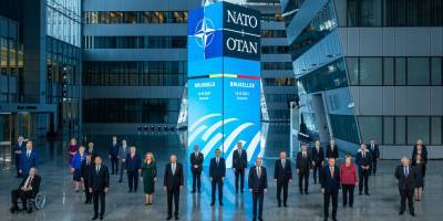 В НАТО могут отказаться от гибридной войны в пользу когнитивного воздействия