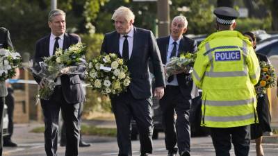 Борис Джонсон посетил место убийства британского депутата
