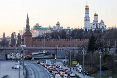 «Рубикон»: синоптики рассказали, когда москвичам следует начать менять резину на зимнюю