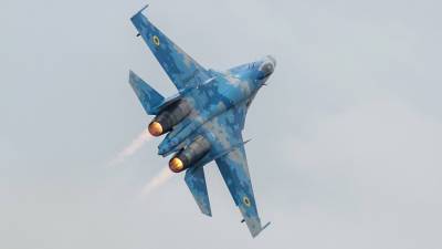 Американское издание назвало российский истребитель Су-27 лучшим в мире