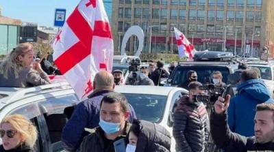 Противники Саакашвили митингуют в Грузии