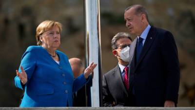 Меркель и Эрдоган поспорили, но сошлись на том, что "такова жизнь"