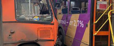 В Нижнем Новгороде при столкновении двух автобусов и грузовика пострадали 15 человек