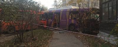 Число пострадавших в ДТП с двумя автобусами и грузовиком в Нижнем Новгороде выросло до 18 человек