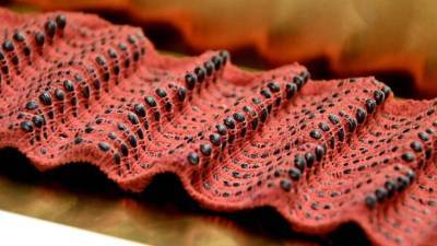 Ученые создали способный запоминать и воспроизводить движения текстиль