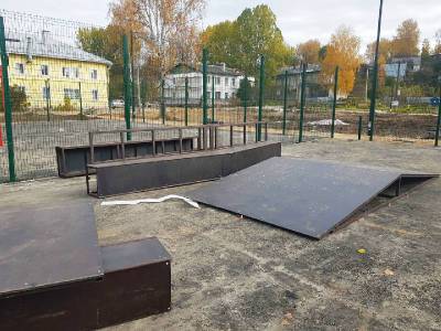 На окраине Смоленска оборудуют скейт-парк