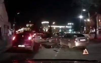 В центре Рязани произошло ДТП, машины сильно разбиты