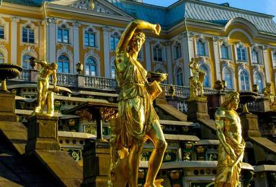 «Петергоф» прекращает сезон фонтанов с 17 октября