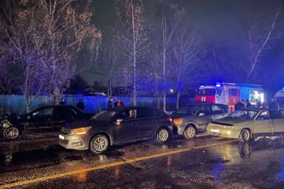 В Иванове, перед железнодоржным переездом, произошла авария с участием четырех автомобилей