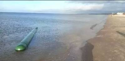 В России к берегу моря прибило восьмиметровую торпеду