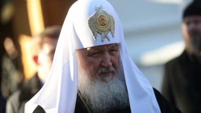 Самолет с патриархом Кириллом не смог приземлиться в Орле из-за тумана