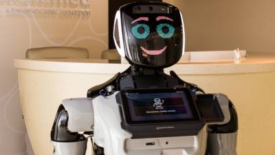 В петербургских ресторанах появятся роботы для проверки QR-кодов