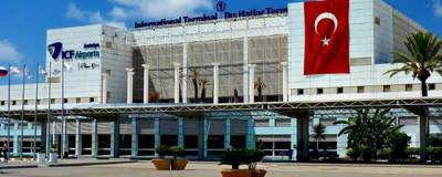 280 туристов в течение двух дней не могут улететь из Антальи в Новосибирск