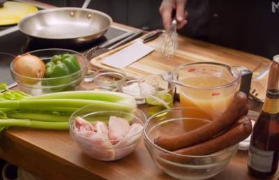 Вся семья пальчики оближет: рецепт полезного и невероятно вкусного осеннего супа – справится каждый