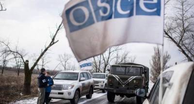 Миссия ОБСЕ приостановила операции в Донбассе