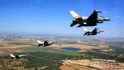 Самолеты ВВС Израиля и еще семи стран участвуют в учениях Blue Flag на авиабазе Увда