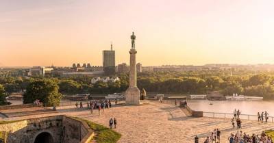 Сербия увеличила для граждан Украины срок безвизовых поездок