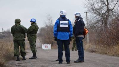 Специальная мониторинговая миссия ОБСЕ приостановила деятельность в Донбассе