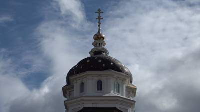 Храм Святой Троицы в Петербурге освятили после реставрации