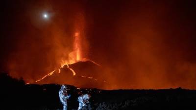 Президент Канарских островов: извержению вулкана на Пальме не видно конца