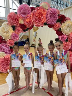 Медаль за медалью завоевывают юные сахалинские гимнастки в Москве