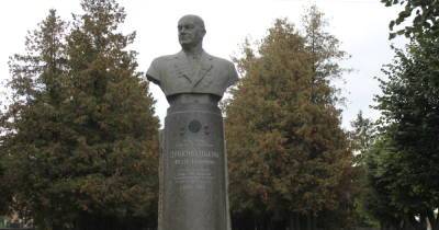 В Черкасской области "упадет" последний памятник коммунистическому деятелю