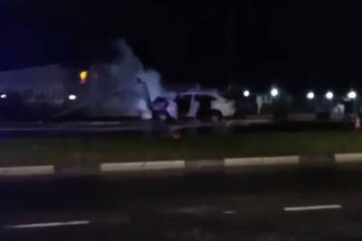 Ночью на Кинешемском шоссе в Костроме сгорел «Лексус»