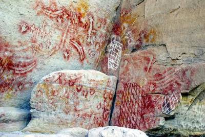 В одной из пещер Италии нашли рисунки, созданные в каменном веке