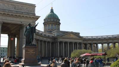 Типичным правонарушением туристов в Петербурге стало хулиганство в ресторане