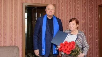 Вадим Супиков поздравил с 90-летием Аделаиду Зазулевскую