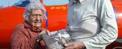 Во Владикавказ ветеран ВОВ Мария Денисовна Колтакова поднялась на высоту 3 000 метров на реактивном самолете