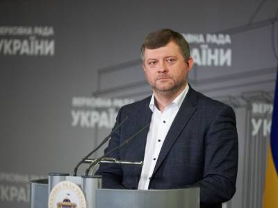 Корниенко заявил о необходимости подписания закона о деолигархизации