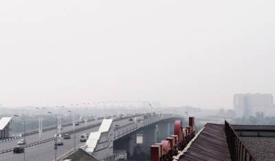 Из-за пожаров в Свердловской области Тюмень окутал смог