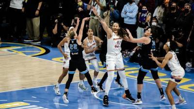 Баскетболистки «Финикса» эмоционально отреагировали на поражение в финале НБА от «Чикаго»