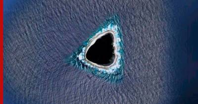 На Google Maps нашли "черную дыру" посреди океана - profile.ru