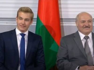 Жириновский предложил Лукашенко передать власть «ну хотя бы сыну»